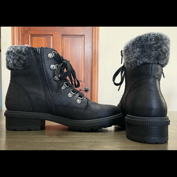 B52 by Bullboxer black faux suede ankle boots w fur 10 - Picture 5 of 7